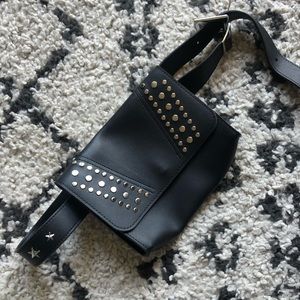 SkinnyDip London belt bag